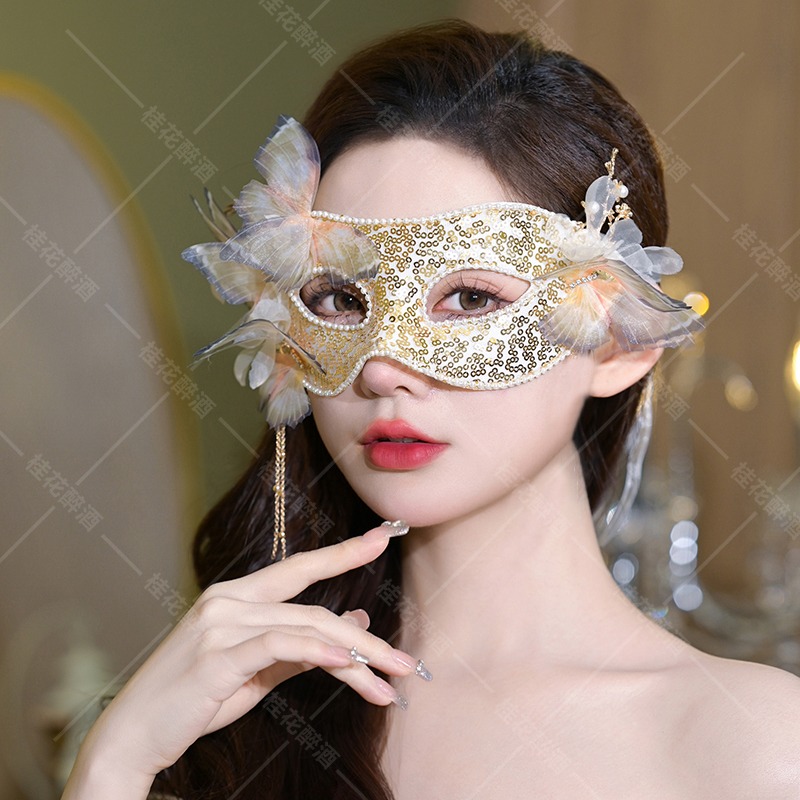Gold Butterfly Half Face Mask  - Beauty Halloween Makeup บทวิจารณ์และราคา