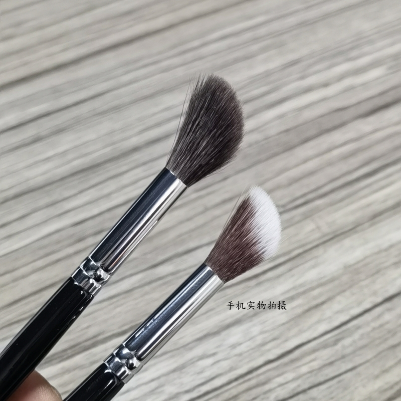 Highlighter Makeup Brushes Blu - Beauty Queen Makeup บทวิจารณ์และราคา