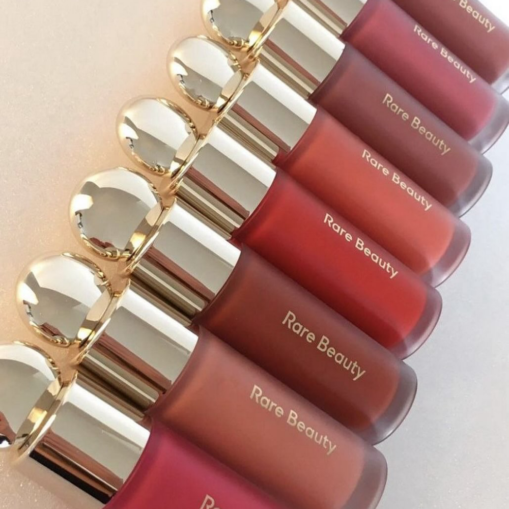 Rare Beauty Lip Gloss Liquid B - Beauty Makeup Look บทวิจารณ์และราคา